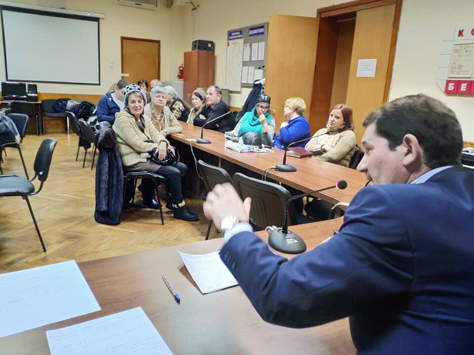 Глава управы Аганеев Сергей Александрович провел встречу со старшими по домам